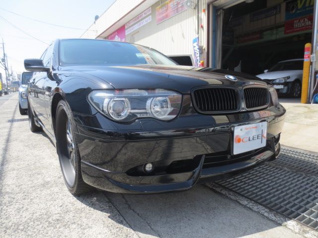 黒いBMWの車体